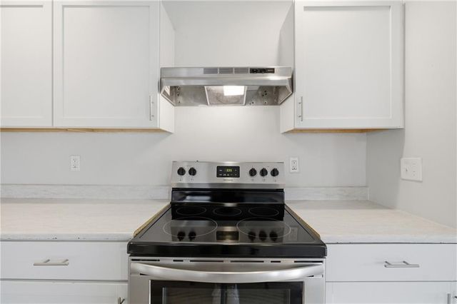 10719 46th Terrace E, Kansas City, MO 64133