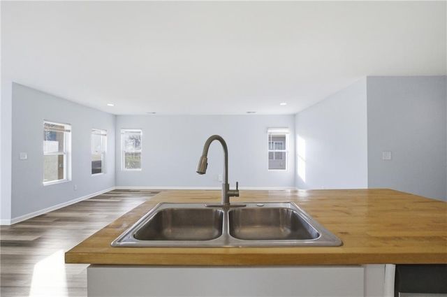 10719 46th Terrace E, Kansas City, MO 64133