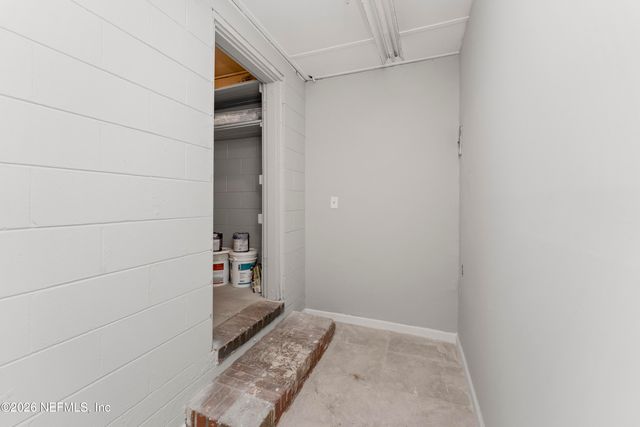 6171 CEDAR HILLS Boulevard, Jacksonville, FL 32210