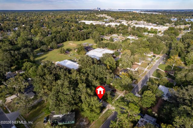 6171 CEDAR HILLS Boulevard, Jacksonville, FL 32210