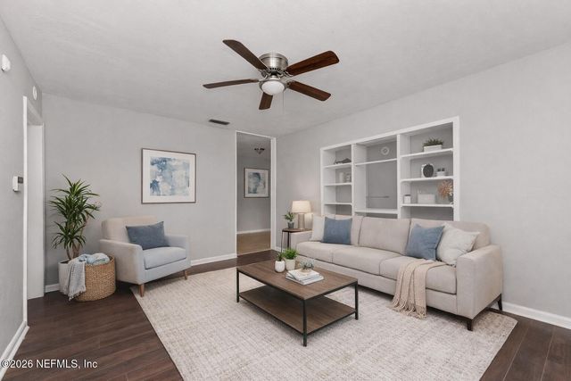 6171 CEDAR HILLS Boulevard, Jacksonville, FL 32210