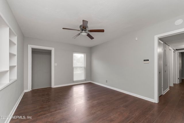 6171 CEDAR HILLS Boulevard, Jacksonville, FL 32210