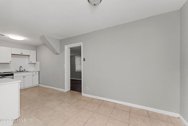 6171 CEDAR HILLS Boulevard, Jacksonville, FL 32210