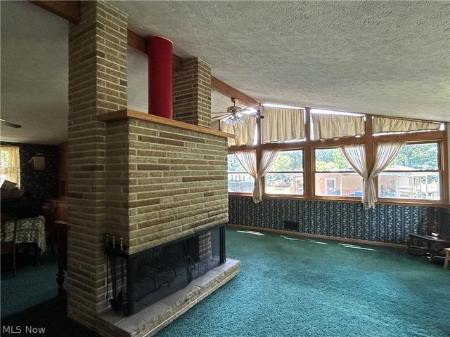 2305 Helena Avenue NW, Massillon, OH 44646