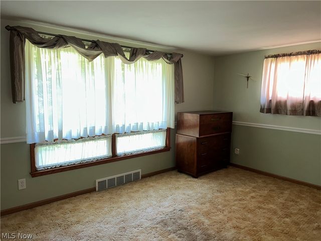 2305 Helena Avenue NW, Massillon, OH 44646