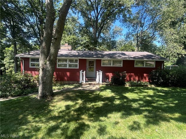 2305 Helena Avenue NW, Massillon, OH 44646