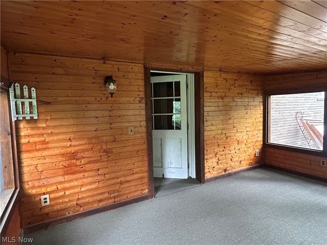 2305 Helena Avenue NW, Massillon, OH 44646