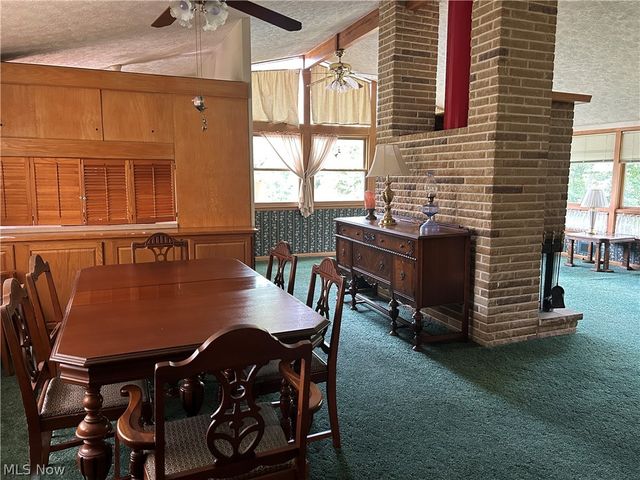 2305 Helena Avenue NW, Massillon, OH 44646