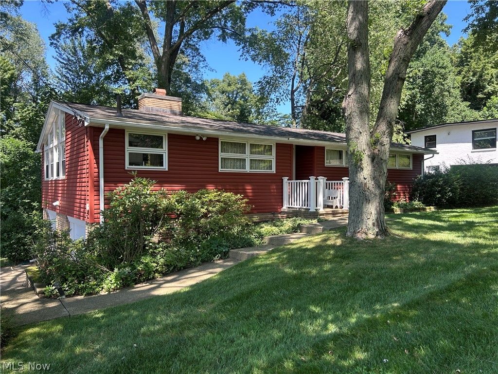2305 Helena Avenue NW, Massillon, OH 44646