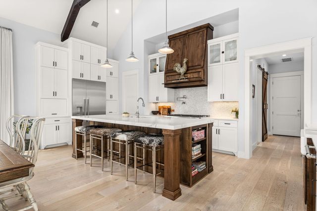 18025 Ranchland Hills VIS, Jonestown, TX 78645