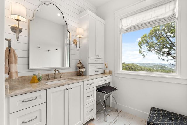 18025 Ranchland Hills VIS, Jonestown, TX 78645