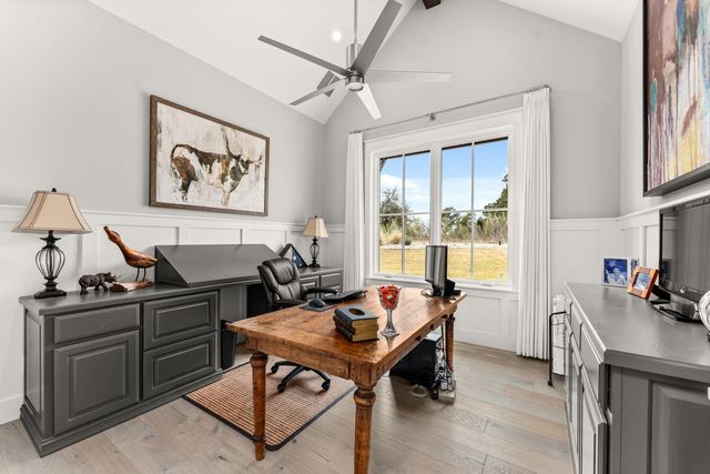 18025 Ranchland Hills VIS, Jonestown, TX 78645