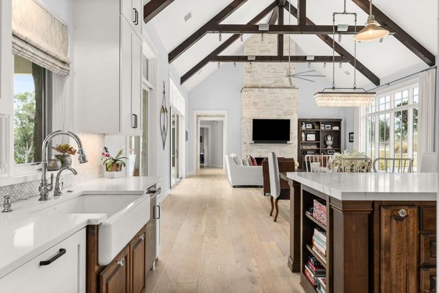 18025 Ranchland Hills VIS, Jonestown, TX 78645