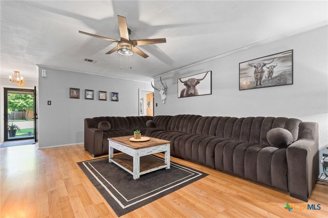 105 Rebecca Road, Moody, TX 76557