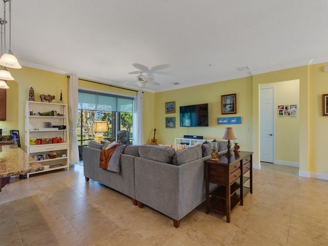 618 Gossamer Wing Way, Sebastian, FL 32958