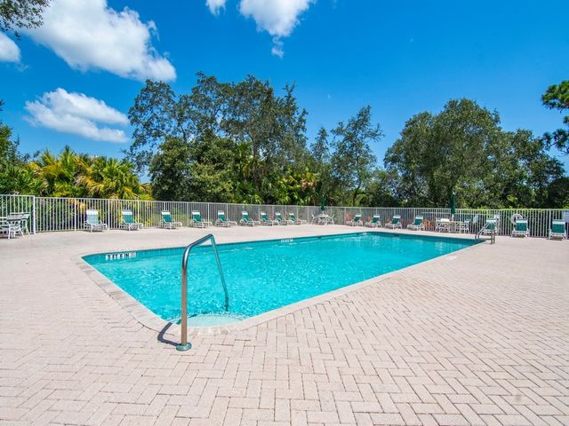 618 Gossamer Wing Way, Sebastian, FL 32958