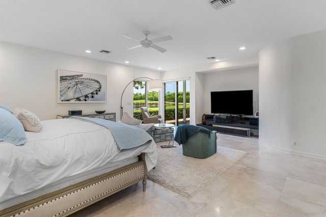 17069 Royal Cove Way, Boca Raton, FL 33496