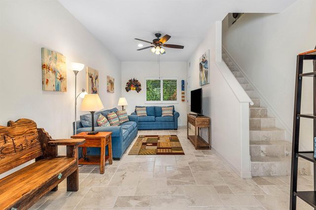 17069 Royal Cove Way, Boca Raton, FL 33496
