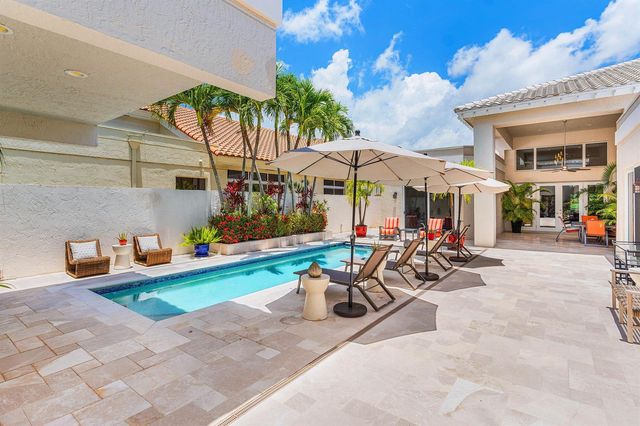 17069 Royal Cove Way, Boca Raton, FL 33496