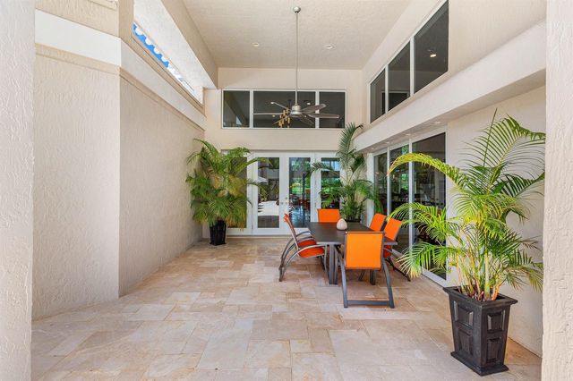 17069 Royal Cove Way, Boca Raton, FL 33496
