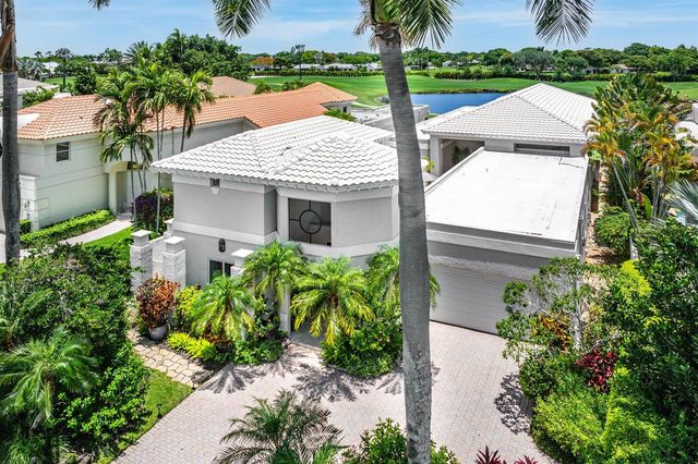 17069 Royal Cove Way, Boca Raton, FL 33496