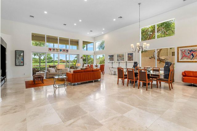 17069 Royal Cove Way, Boca Raton, FL 33496