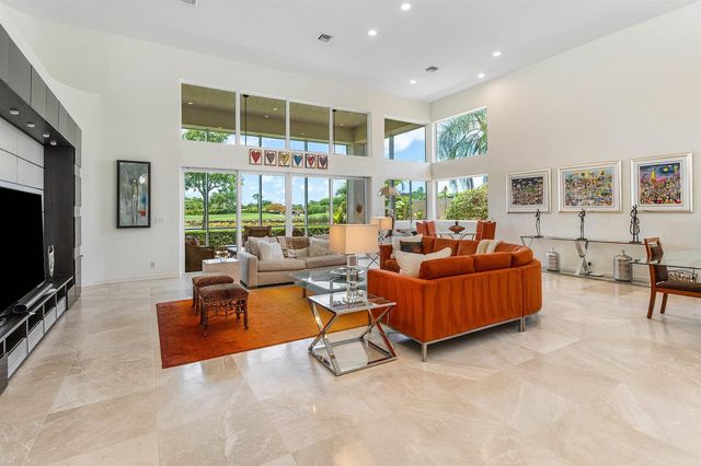 17069 Royal Cove Way, Boca Raton, FL 33496