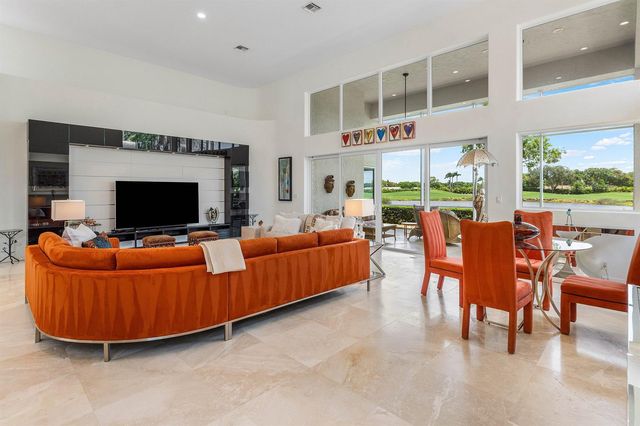 17069 Royal Cove Way, Boca Raton, FL 33496