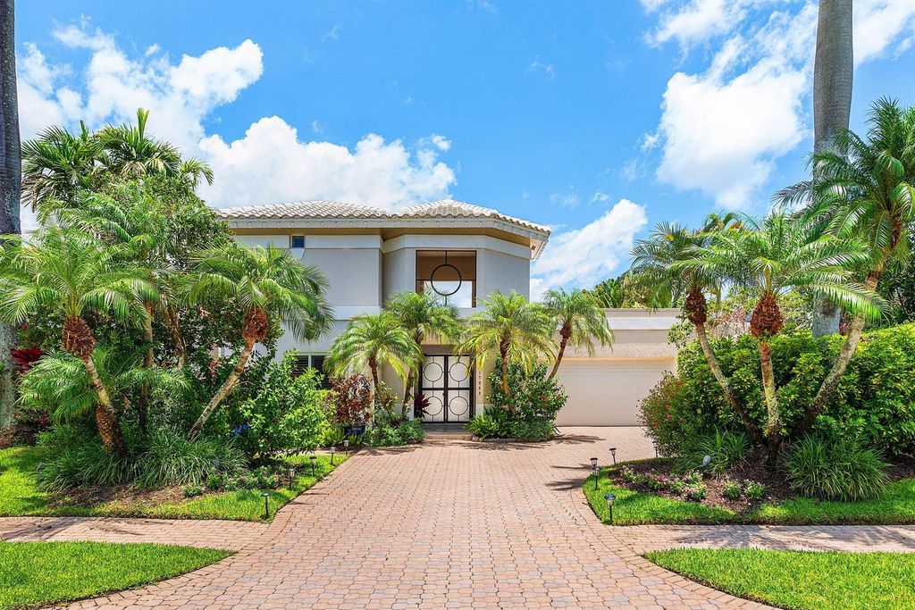 17069 Royal Cove Way, Boca Raton, FL 33496