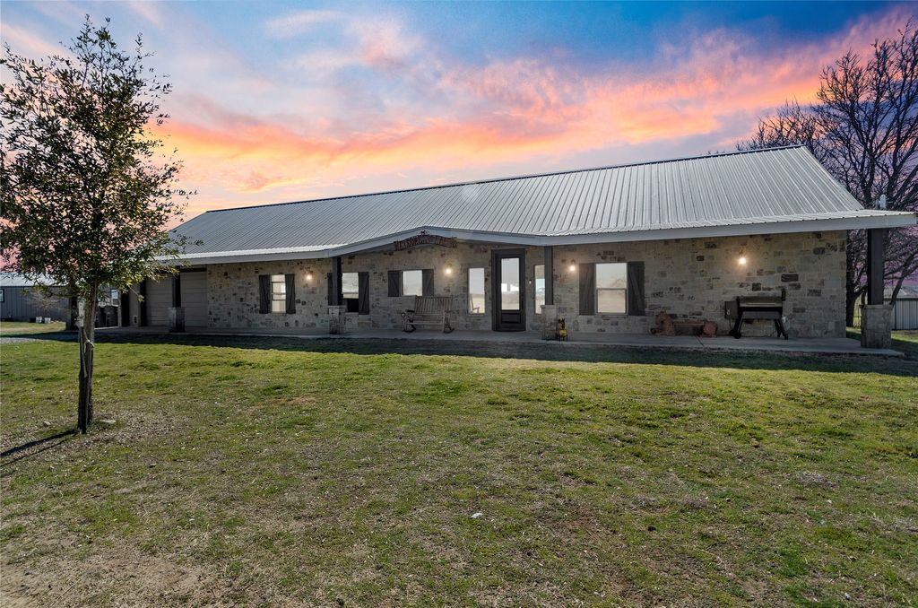 459 Private Road 2625, Decatur, TX 76234