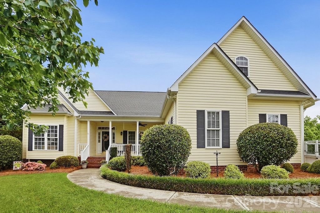 258 Glenwood Drive, Oakboro, NC 28129