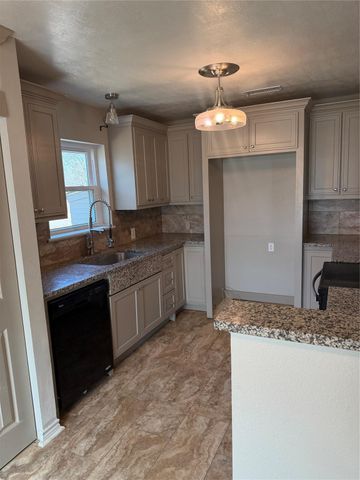 310 Deep Woods Lane, Livingston, TX 77351