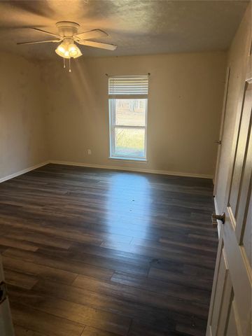 310 Deep Woods Lane, Livingston, TX 77351