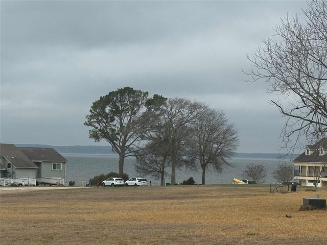 310 Deep Woods Lane, Livingston, TX 77351