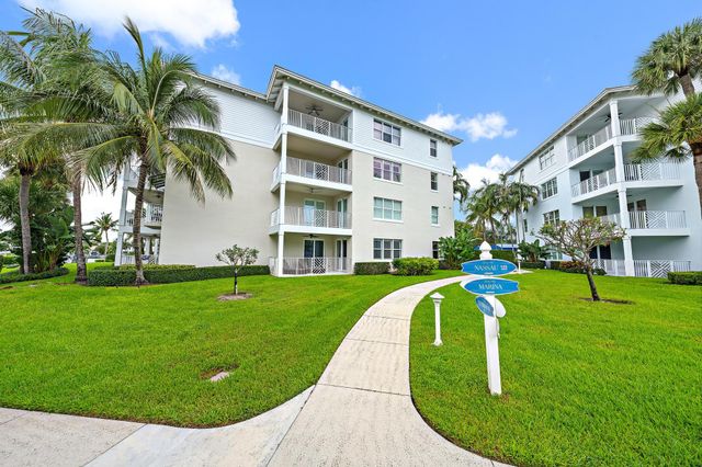 411 Bay Colony Drive N, Juno Beach, FL 33408