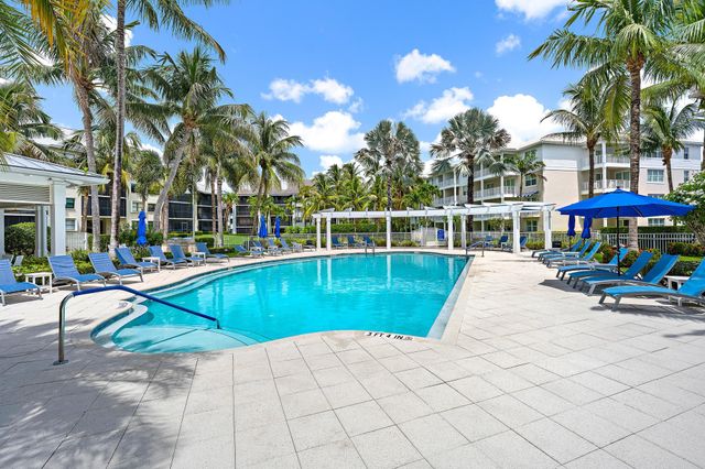 411 Bay Colony Drive N, Juno Beach, FL 33408