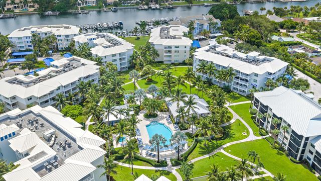 411 Bay Colony Drive N, Juno Beach, FL 33408