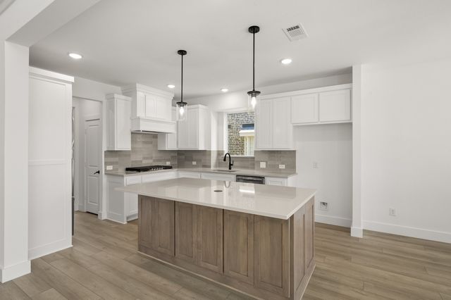 3714 Milwaukee Avenue, Midlothian, TX 76065