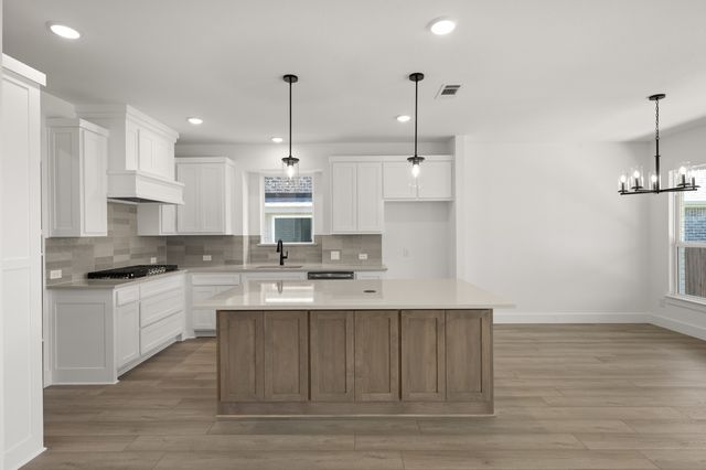 3714 Milwaukee Avenue, Midlothian, TX 76065