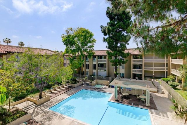 1885 Diamond Street 323, San Diego, CA 92109
