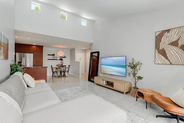 1885 Diamond Street 323, San Diego, CA 92109
