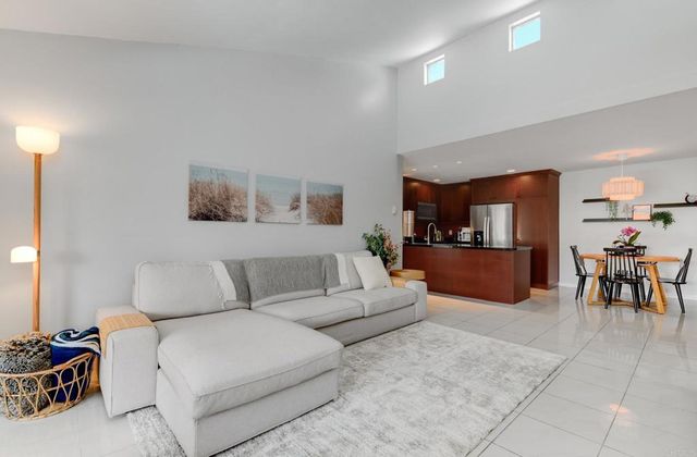 1885 Diamond Street 323, San Diego, CA 92109