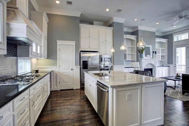 2115 Bidwell Drive, Houston, TX 77018