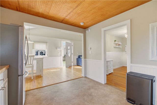 272 Riverside Street, Portsmouth, RI 02871