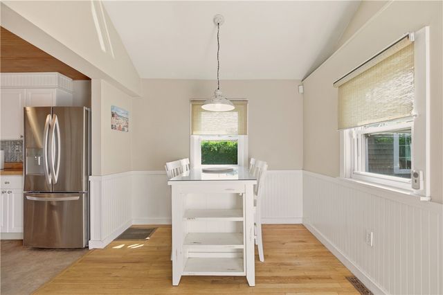 272 Riverside Street, Portsmouth, RI 02871