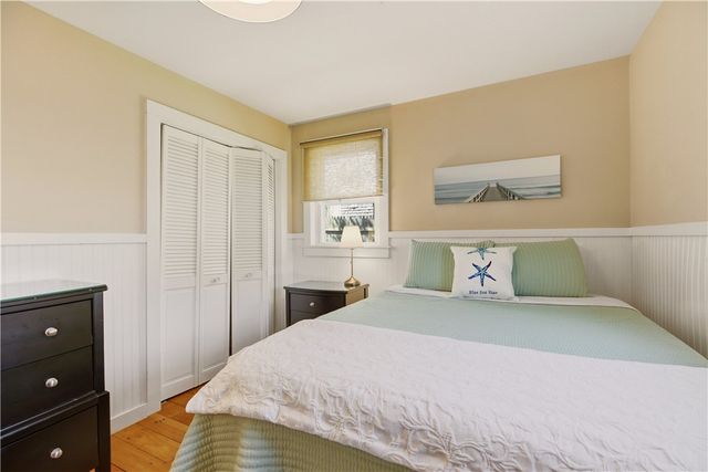272 Riverside Street, Portsmouth, RI 02871