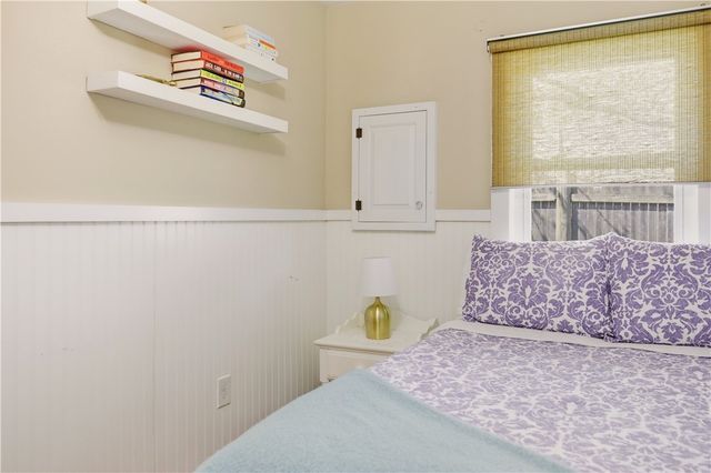 272 Riverside Street, Portsmouth, RI 02871