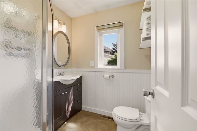272 Riverside Street, Portsmouth, RI 02871