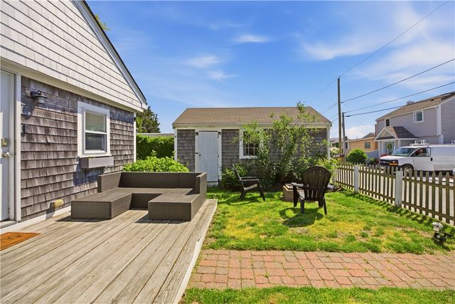272 Riverside Street, Portsmouth, RI 02871