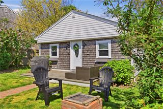 272 Riverside Street, Portsmouth, RI 02871